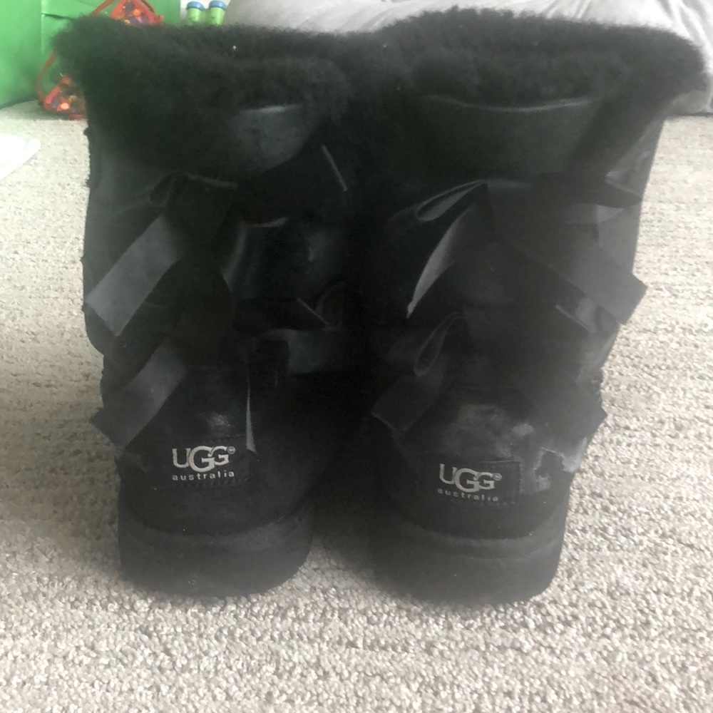 Black Ugg kids boots size 5